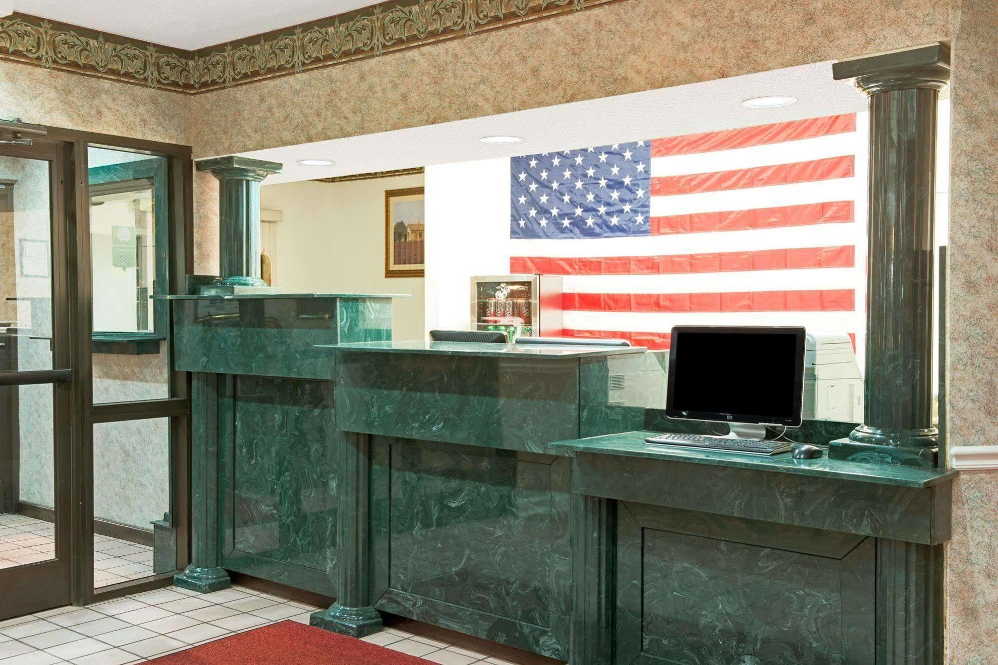Hallmarc Inn & Suites Of ウェスト・メンフィス エクステリア 写真